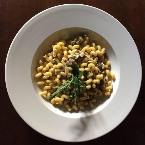 cavatappi-crema-y-hongos